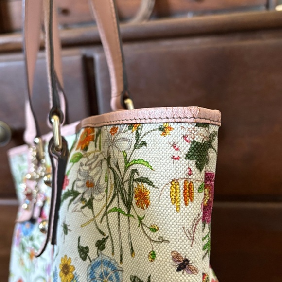 GUCCI| FLORA JOLICOEUR TOTE - Picture 13 of 15
